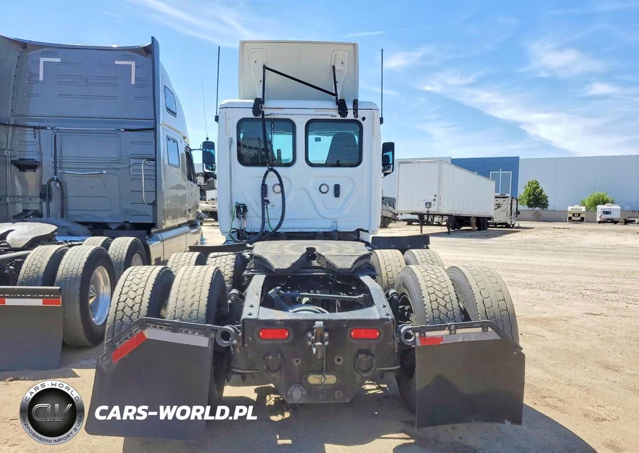 2019 Freightliner Cascadia 126 Semi Truck VIN:3AKJHLDV8KSKF8135 - 6