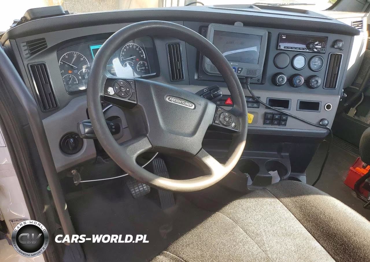2019 Freightliner Cascadia 126 Semi Truck VIN:3AKJHLDV8KSKF8135 - 8
