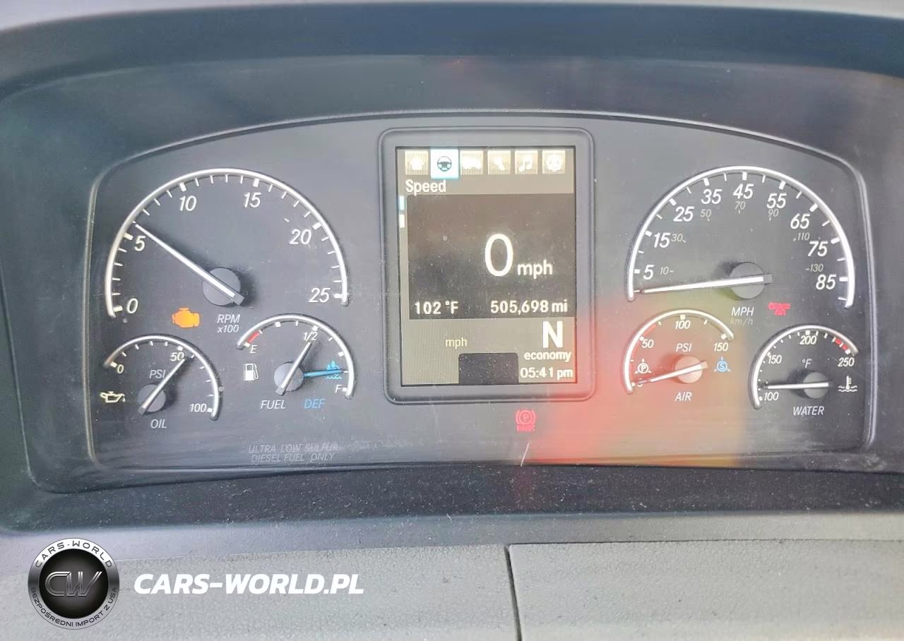 2019 Freightliner Cascadia 126 Semi Truck VIN:3AKJHLDV8KSKF8135 - 9