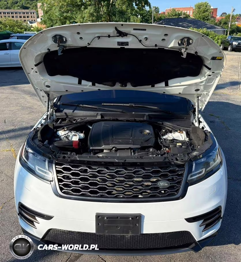 2019 Land Rover Range Rover Velar R-Dynamic Se VIN:SALYL2EX7KA779656 - 9