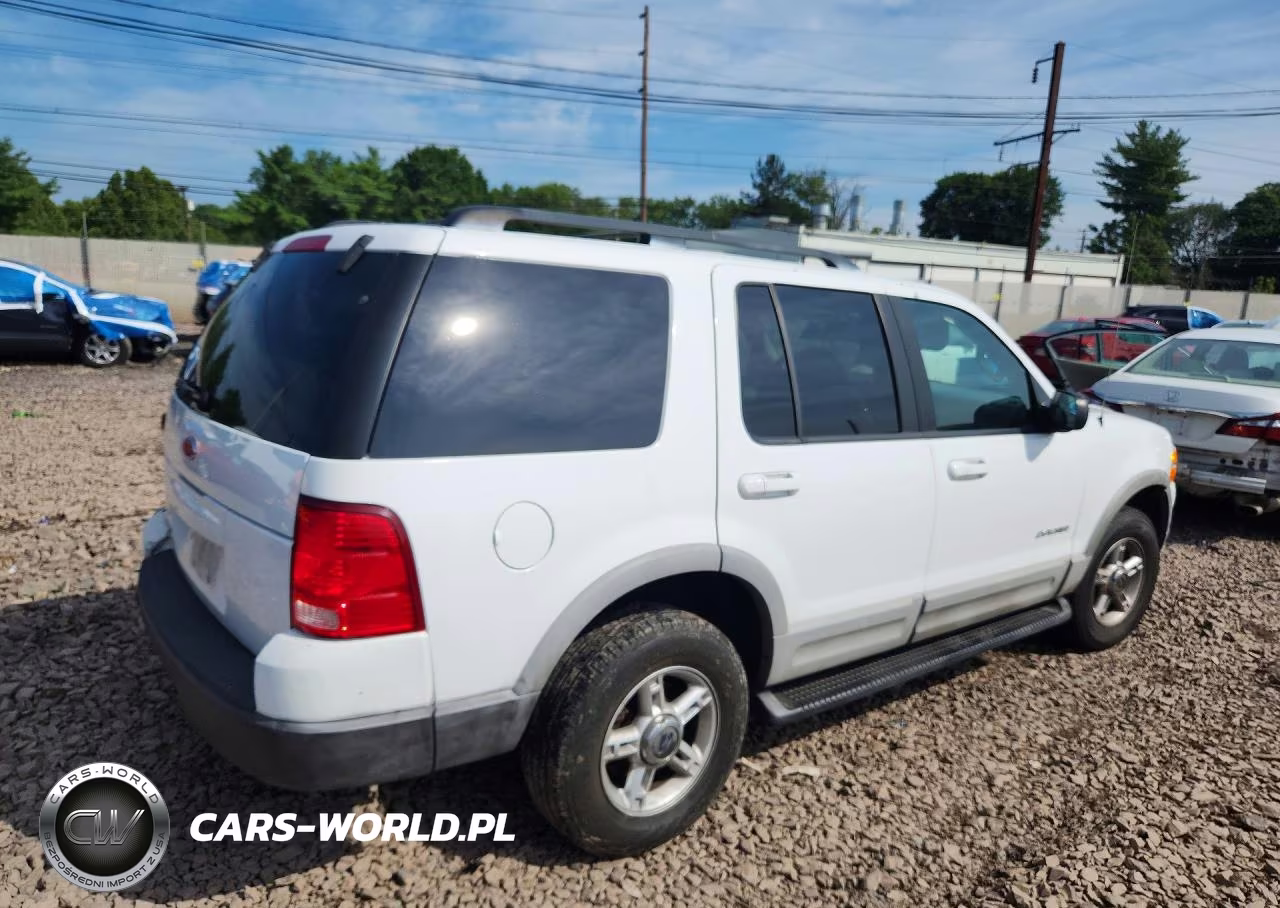 2002 Ford Explorer Xlt VIN:1FMDU73E02UC27184 - 3