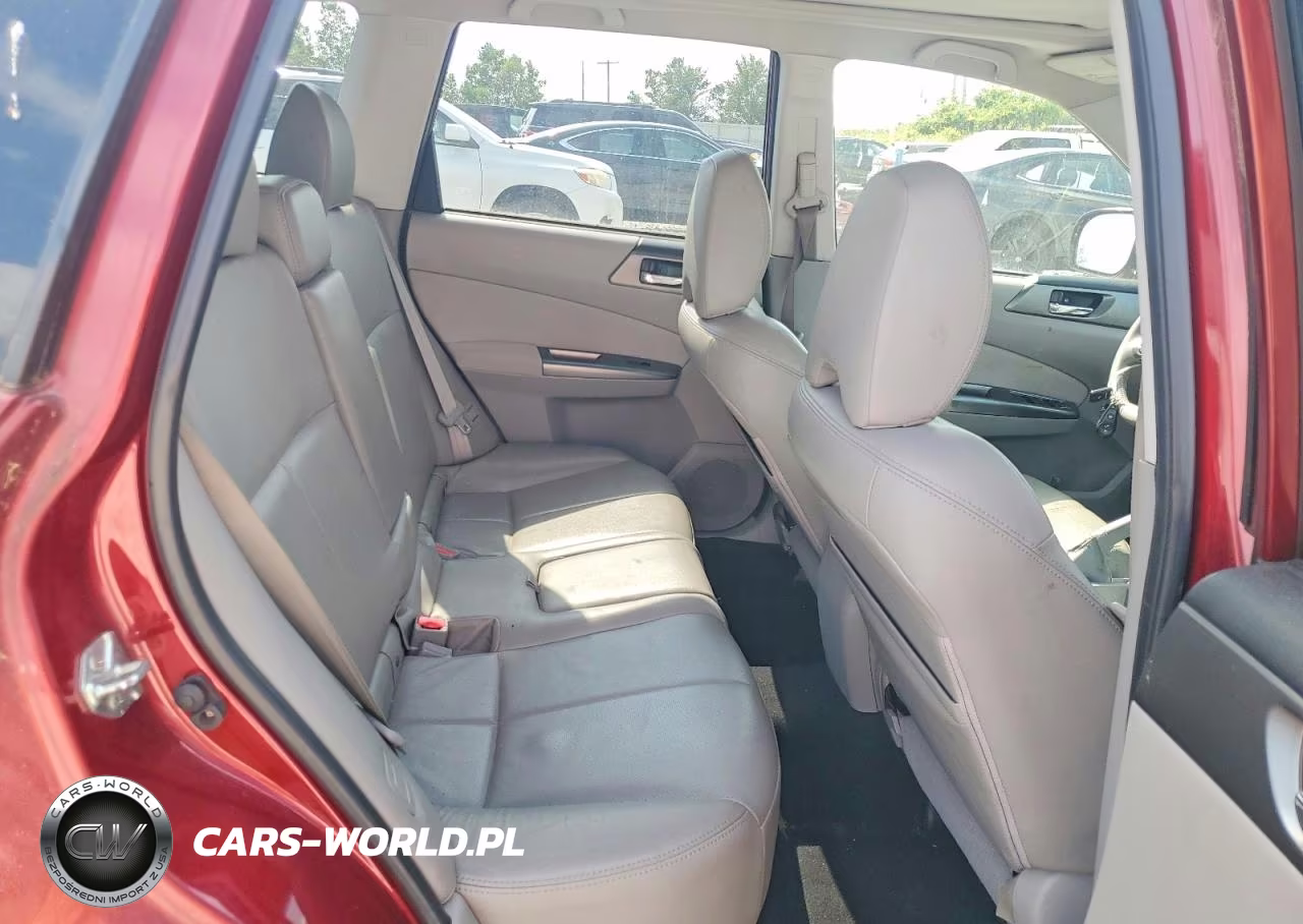 2011 Subaru Forester Touring VIN:JF2SHGHC2BH726084 - 11