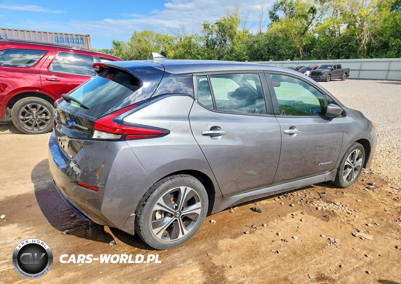 2019 Nissan Leaf Sv Plus VIN:1N4BZ1CP9KC318204 - 3