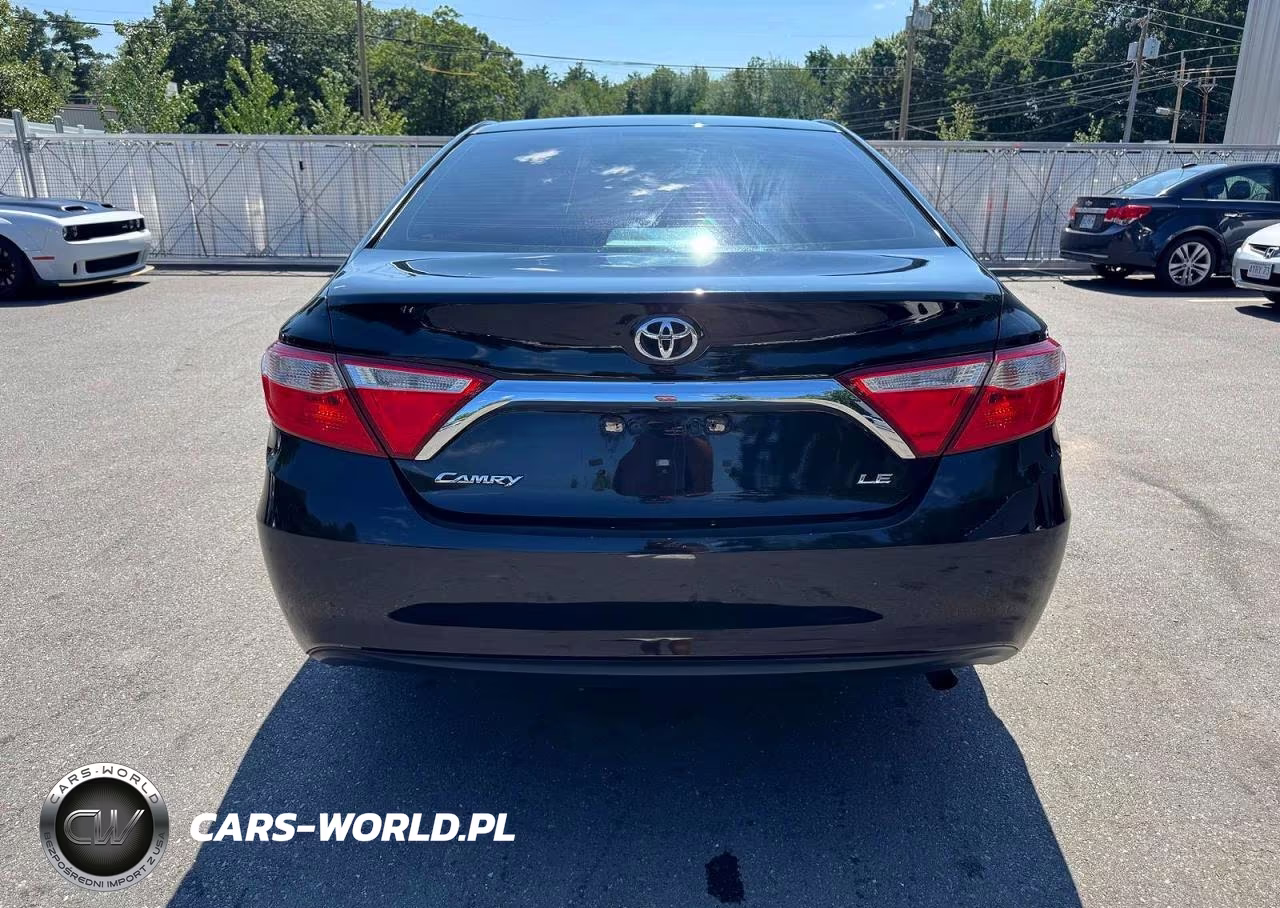 2017 Toyota Camry Le VIN:4T1BF1FK3HU318331 - 6