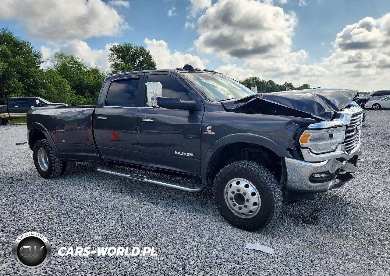2022 Ram 3500 Laramie VIN:3C63RRJL5NG357068 - 4