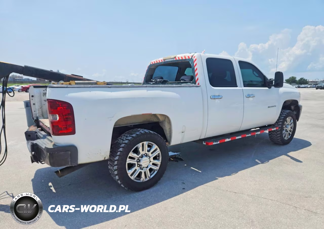 2011 Chevrolet Silverado C2500 Heavy Duty VIN:1GC1CVCG4BF257440 - 3