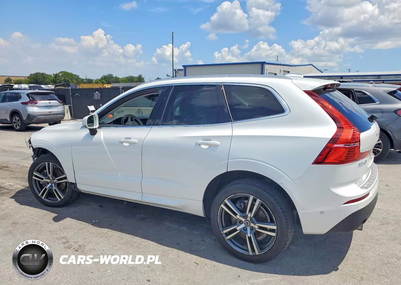 2018 Volvo Xc60 T6 Momentum VIN:YV4A22RK2J1041687 - 2