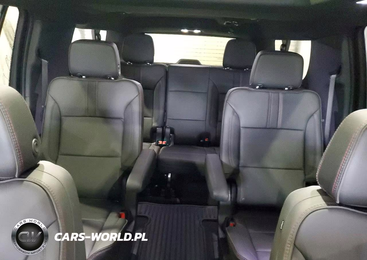2025 Chevrolet Suburban K1500 Rst VIN:1GNS6ERLXSR271347 - 10