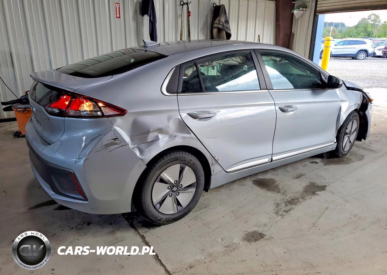 2021 Hyundai Ioniq Se VIN:KMHC75LC8MU260927 - 3