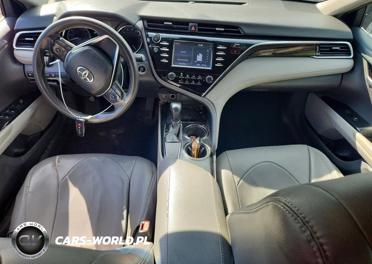 2018 Toyota Camry Le VIN:4T1B11HK6JU007798 - 8
