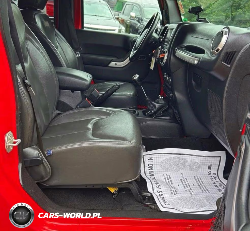 2016 Jeep Wrangler Unlimited Rubicon VIN:1C4BJWFG2GL182208 - 5