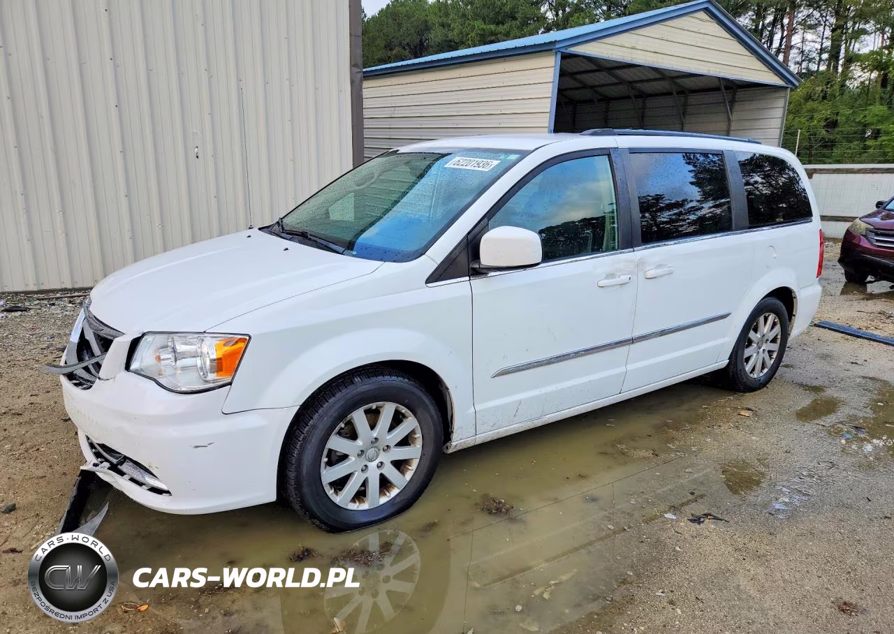2016 Chrysler Town & Country Touring – zdjęcie 1 z 13