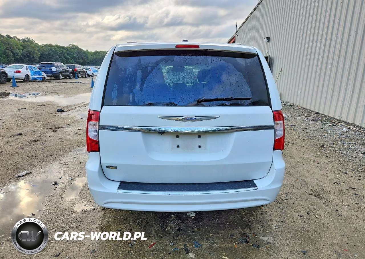 2016 Chrysler Town & Country Touring VIN:2C4RC1BG0GR157767 - 6