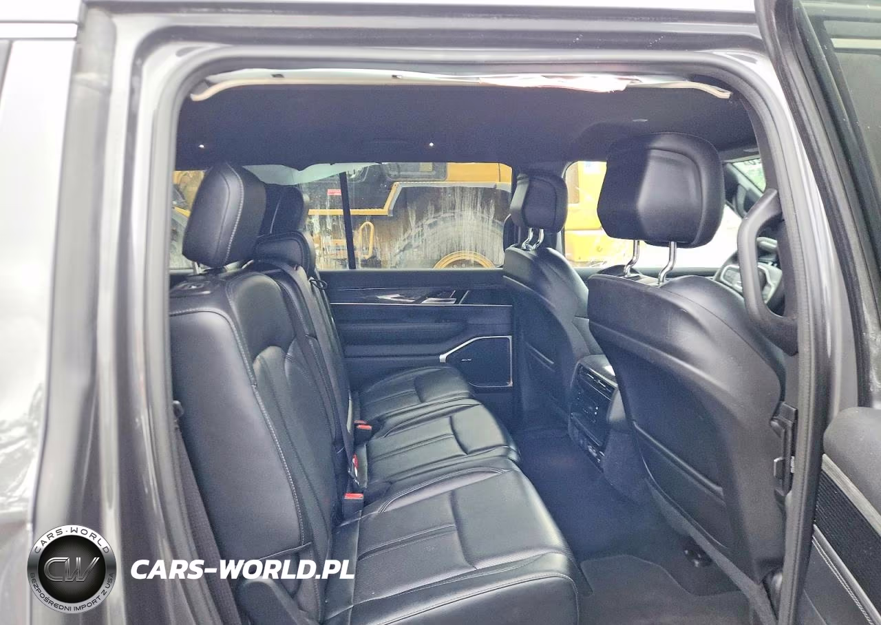 2022 Jeep Wagoneer Series Iii VIN:1C4SJVDTXNS136980 - 11