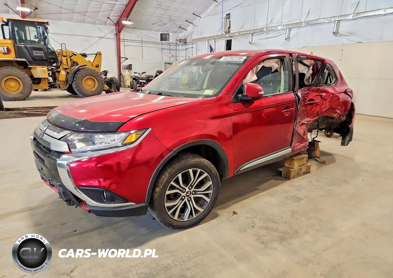 2020 Mitsubishi Outlander Se – zdjęcie 1 z 14