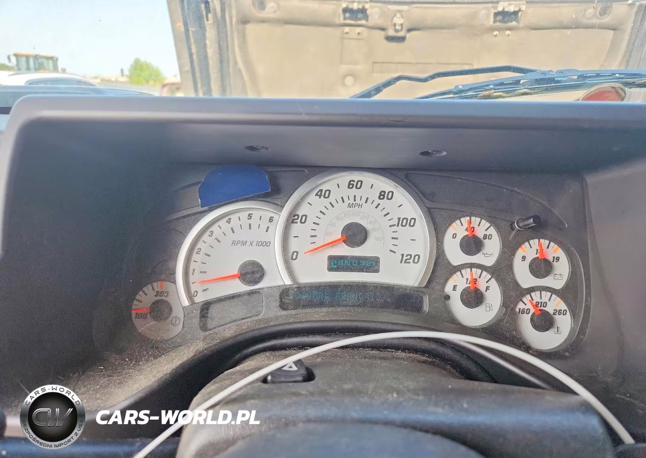 2004 Hummer H2 VIN:5GRGN23U44H118018 - 9