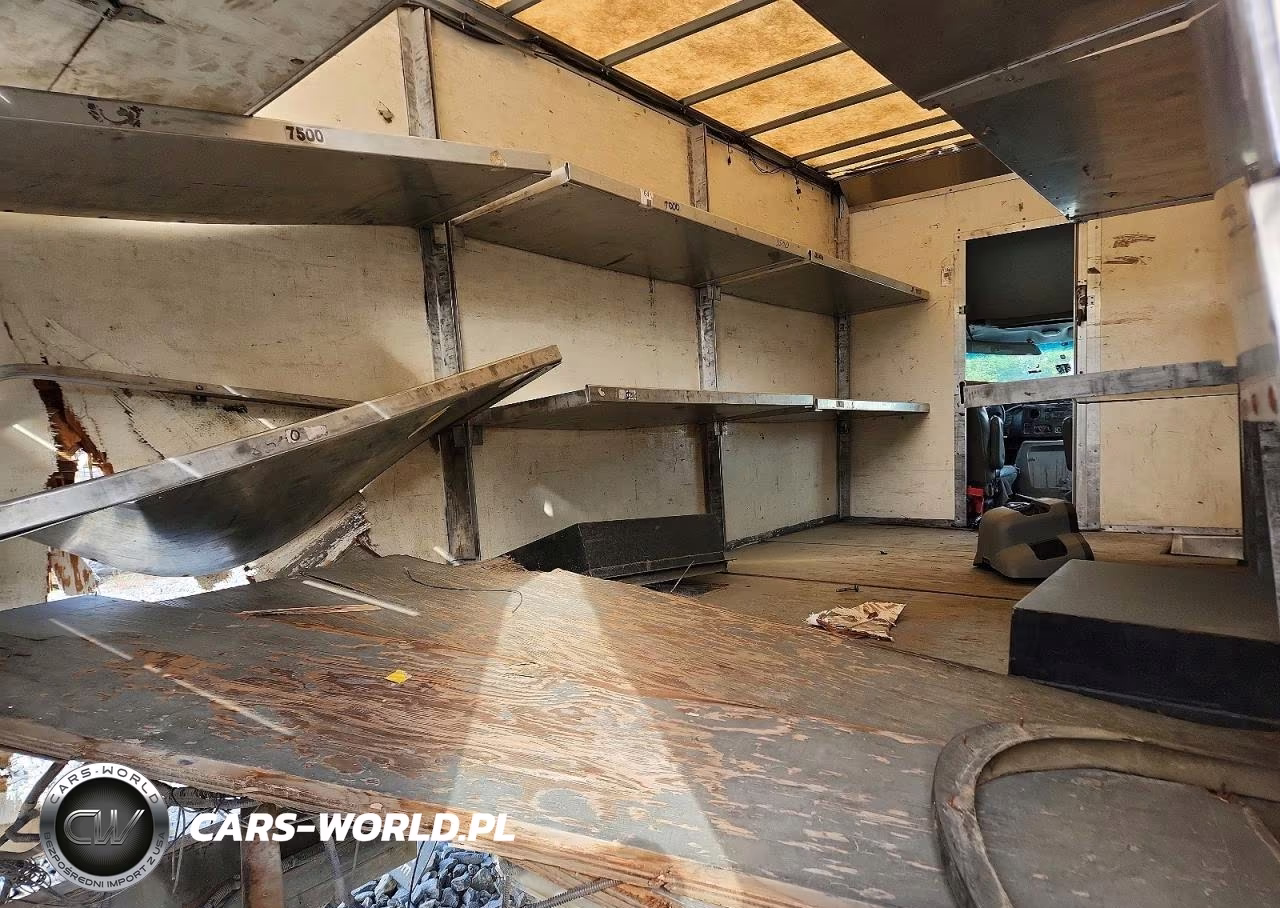 2019 Ford E450 Delivery Truck VIN:1FDWE4F64KDC11109 - 10