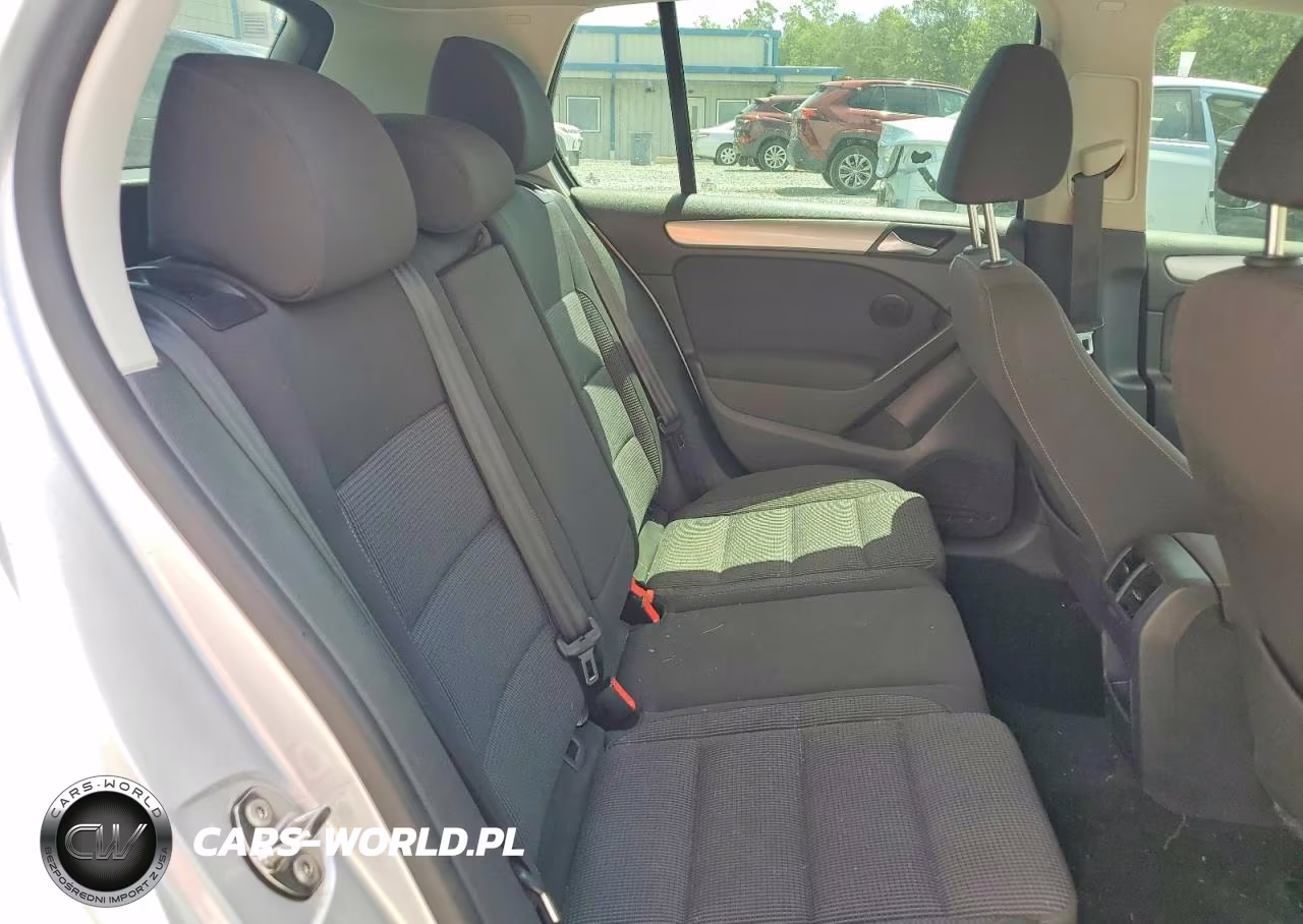 2014 Volkswagen Golf VIN:WVWDM7AJ3EW003095 - 10