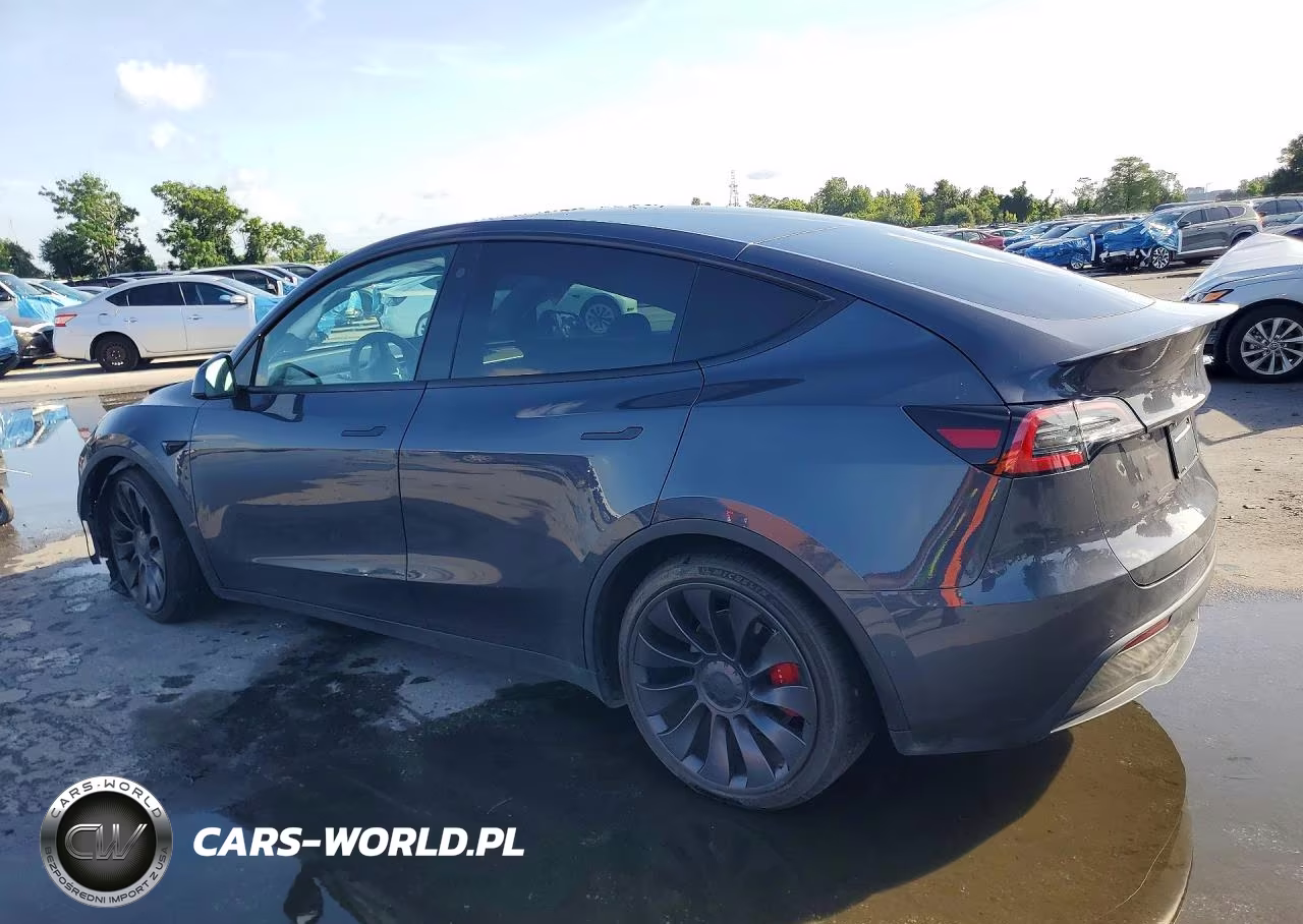 2021 Tesla Model Y VIN:5YJYGDEF1MF194757 - 2