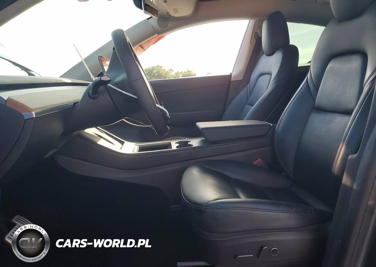 2021 Tesla Model Y VIN:5YJYGDEF1MF194757 - 7