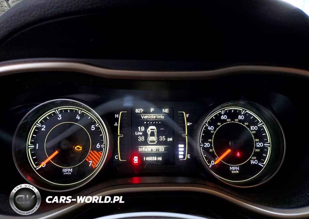 2014 Jeep Cherokee Sport VIN:1C4PJMAB4EW177609 - 9
