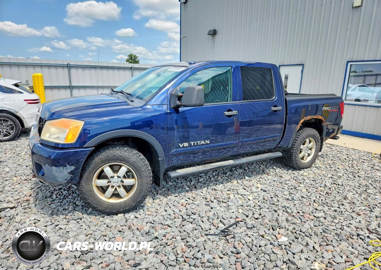 2011 Nissan Titan Sv