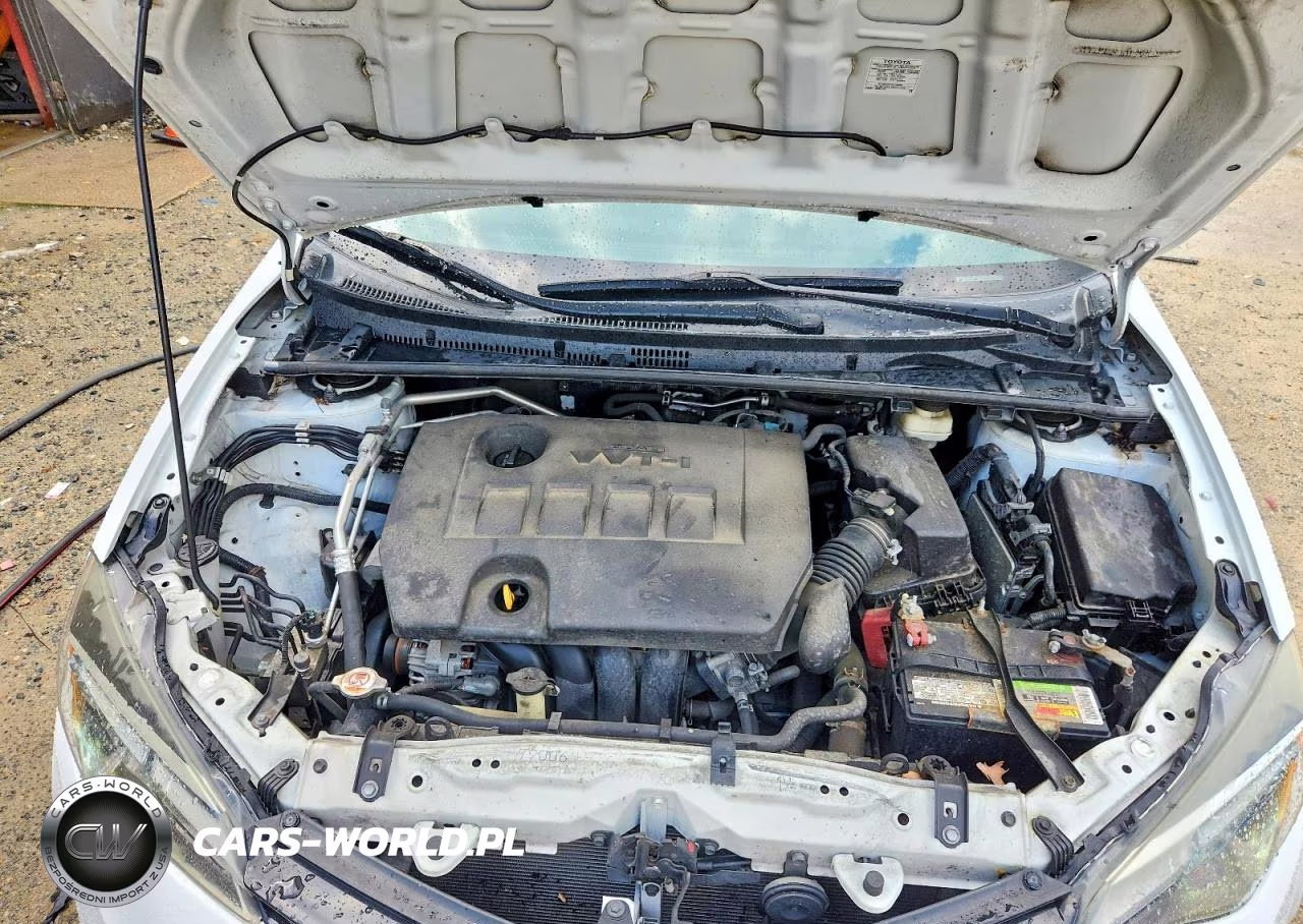 2018 Toyota Corolla Le VIN:2T1BURHE4JC100823 - 11
