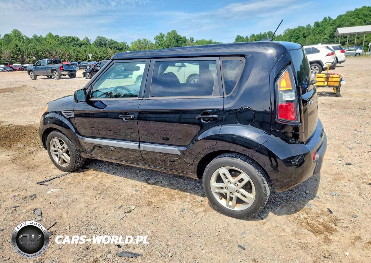 2011 Kia Soul + VIN:KNDJT2A28B7242343 - 2