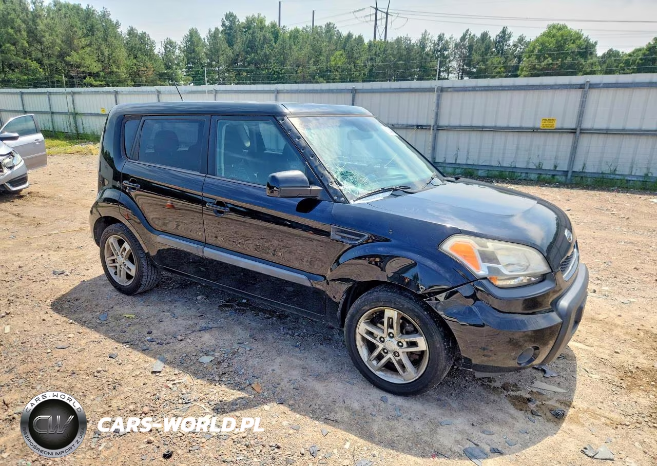 2011 Kia Soul + VIN:KNDJT2A28B7242343 - 4
