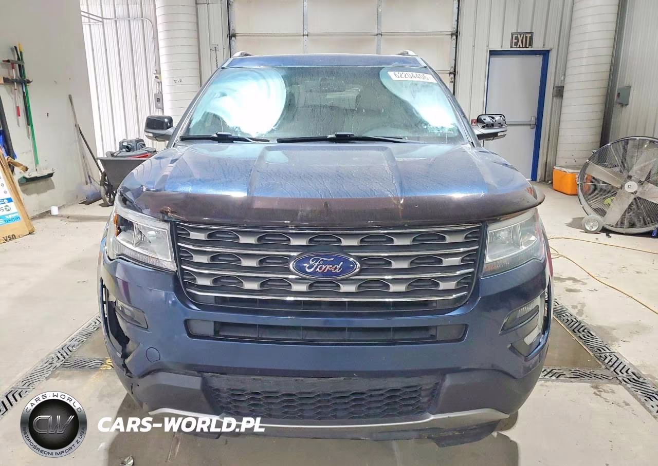 2017 Ford Explorer Xlt VIN:1FM5K8D87HGA31324 - 5