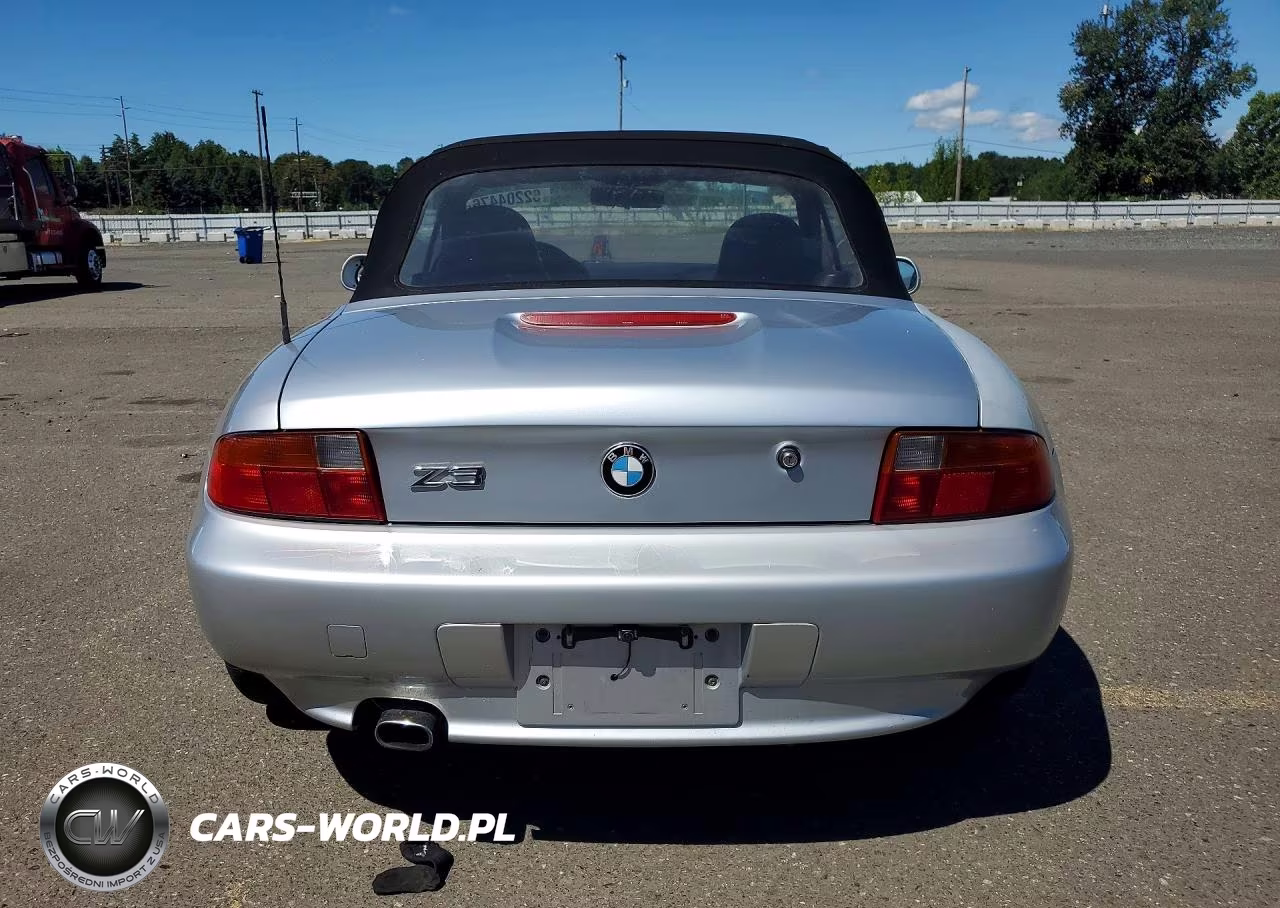 1996 BMW Z3 1.9 VIN:4USCH732XTLB69602 - 6