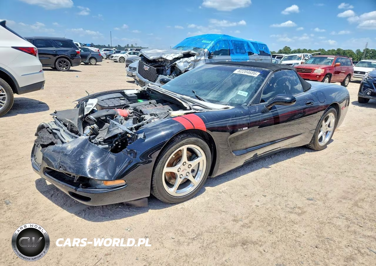 2000 Chevrolet Corvette Corvette & Convertible VIN:1G1YY32G2Y5105153 - 1