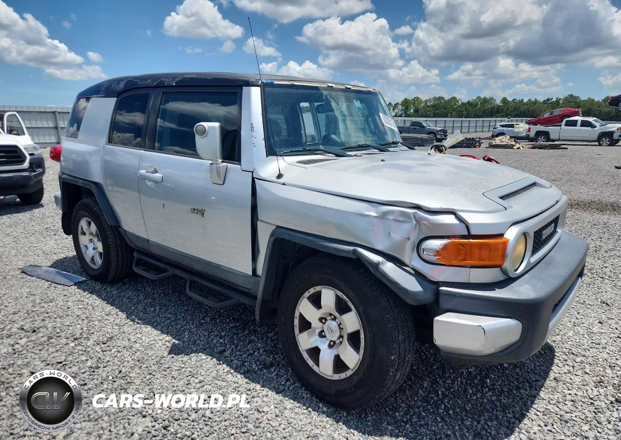 2007 Toyota Fj Cruiser Base VIN:JTEZU11F270013827 - 4