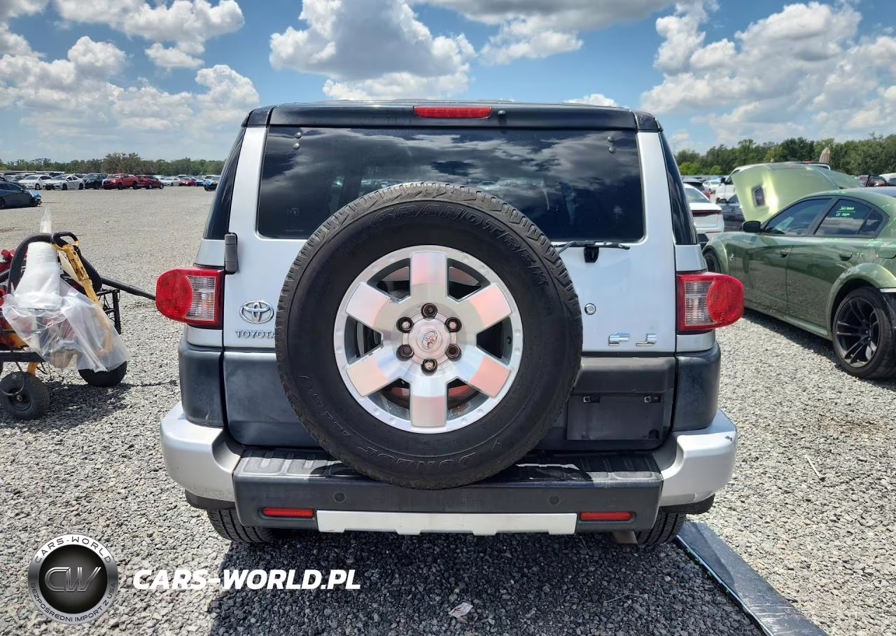 2007 Toyota Fj Cruiser Base VIN:JTEZU11F270013827 - 6