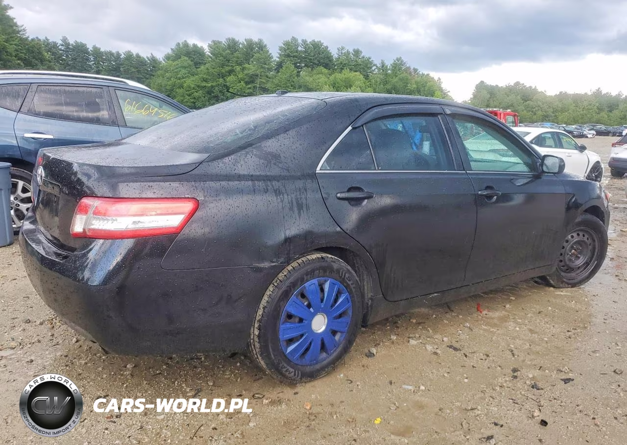 2010 Toyota Camry Le VIN:4T4BF3EK7AR031132 - 3