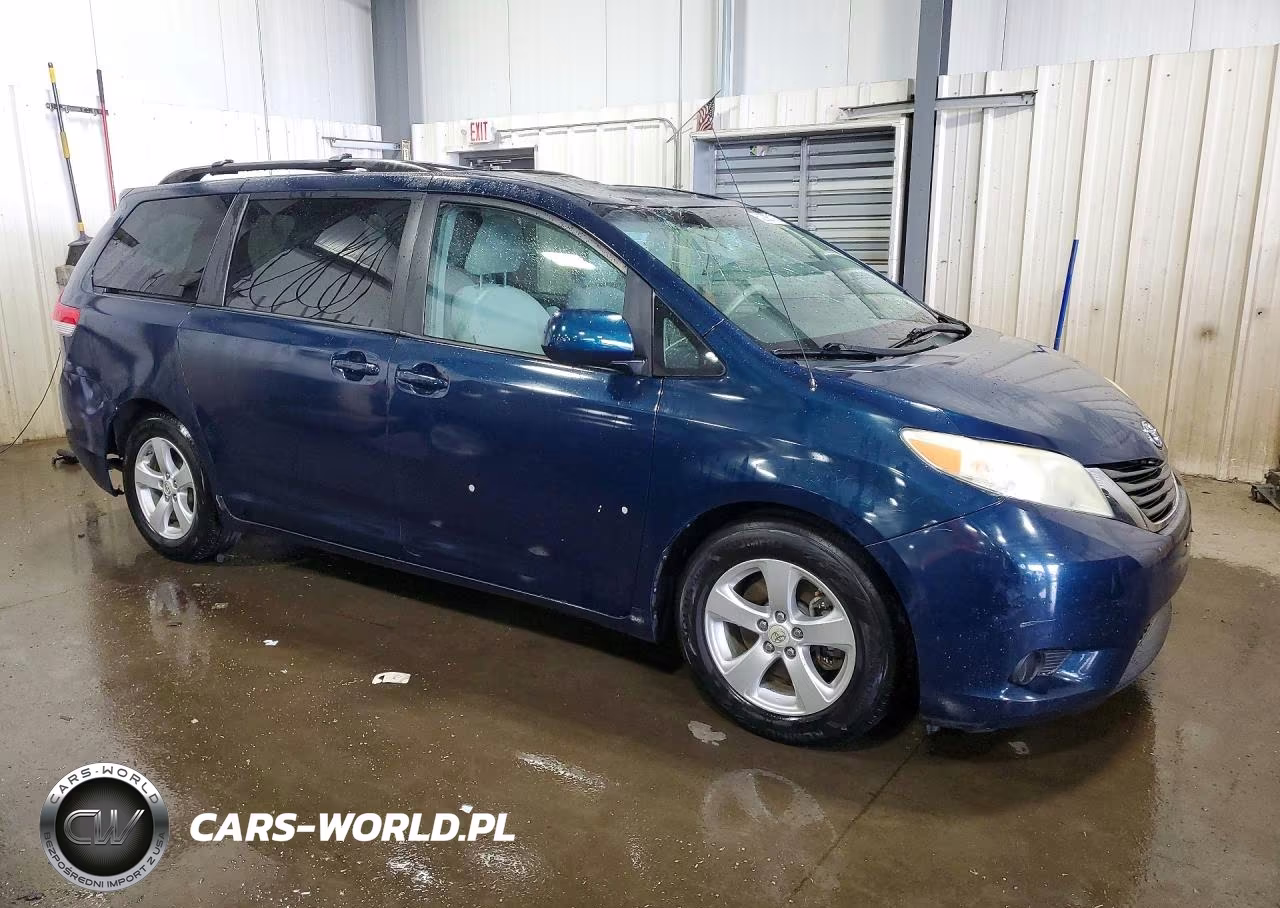 2012 Toyota Sienna Le VIN:5TDKK3DC8CS250385 - 4