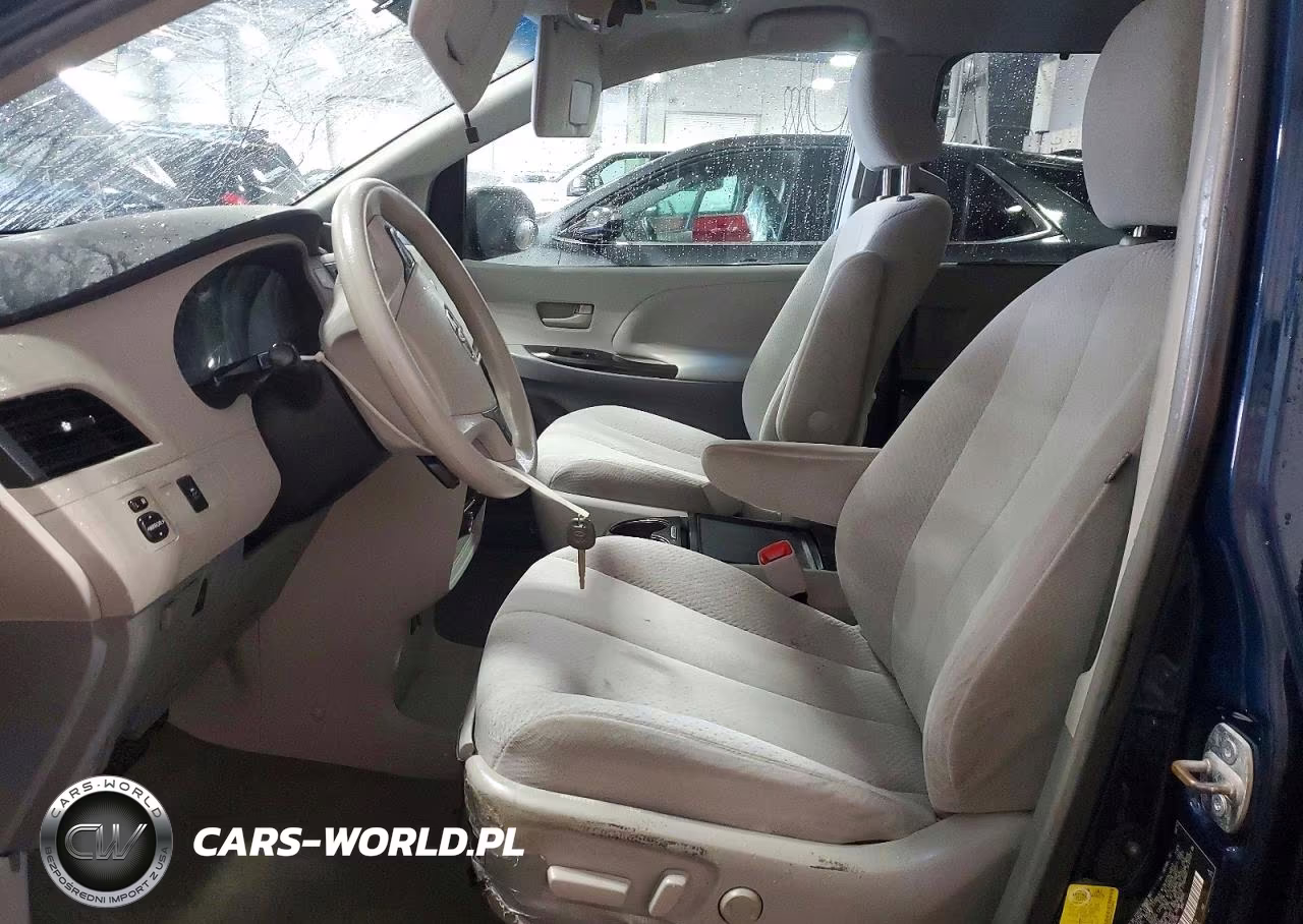2012 Toyota Sienna Le VIN:5TDKK3DC8CS250385 - 7