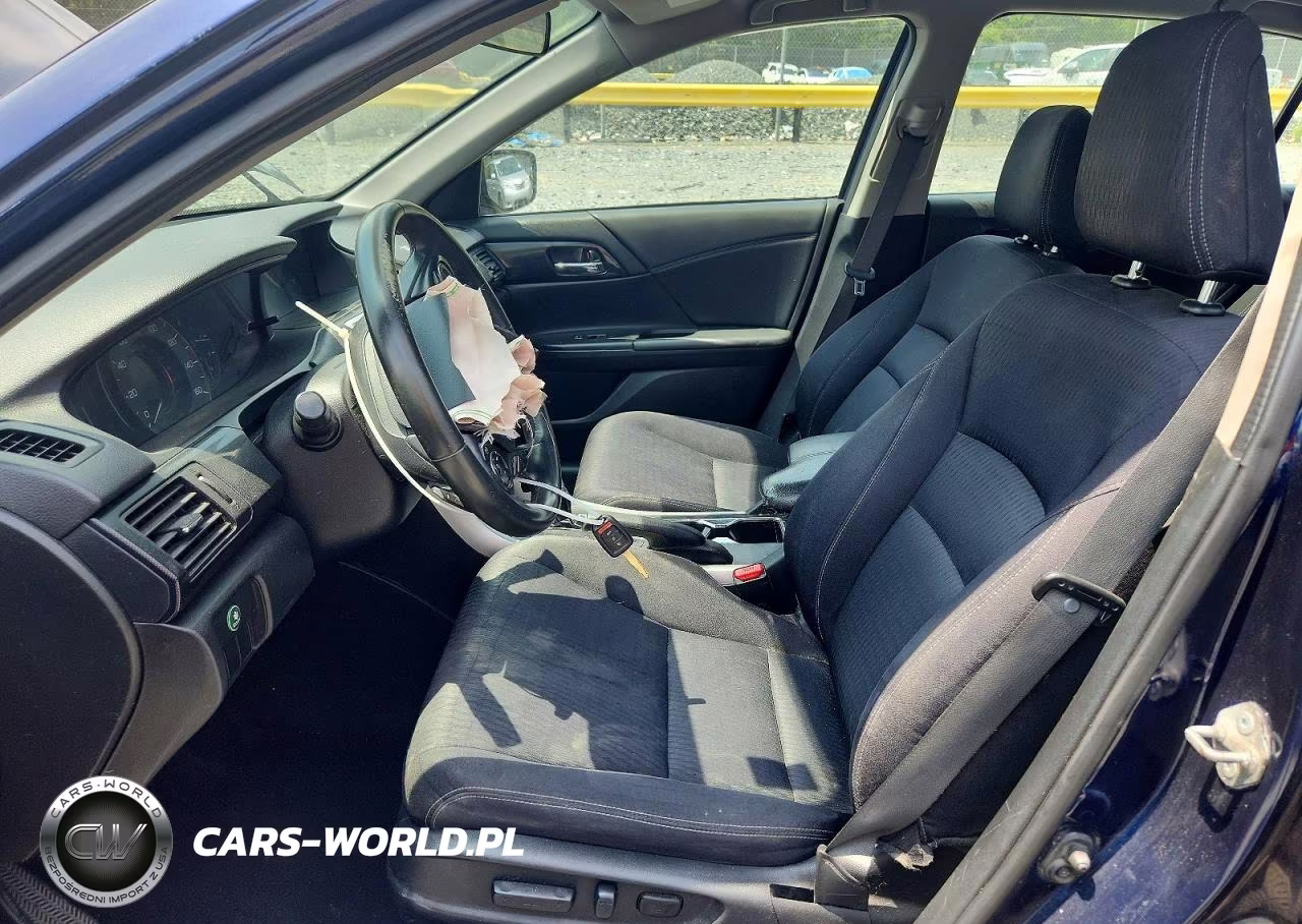2015 Honda Accord Sport VIN:1HGCR2F5XFA075844 - 7