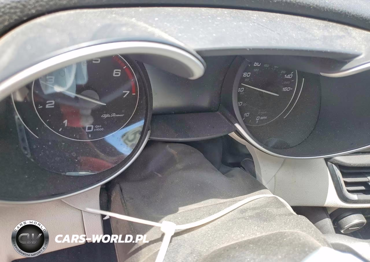 2021 Alfa Romeo Giulia Ti VIN:ZARFAMBN7M7641883 - 9