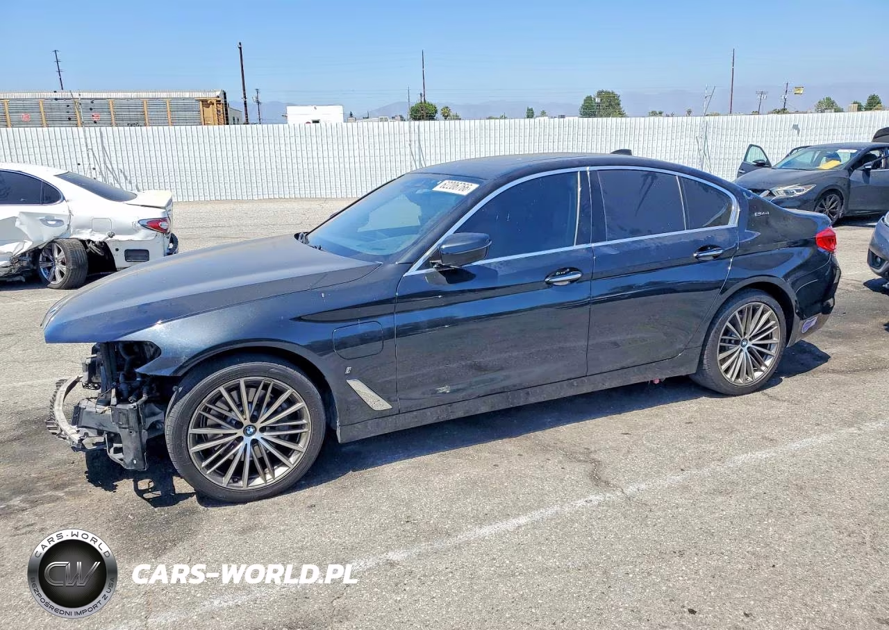 2018 BMW 530E – zdjęcie 1 z 13