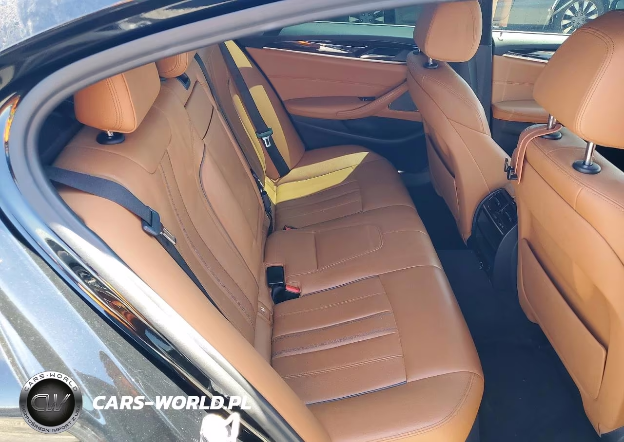 2018 BMW 530E VIN:WBAJA9C52JB033971 - 10