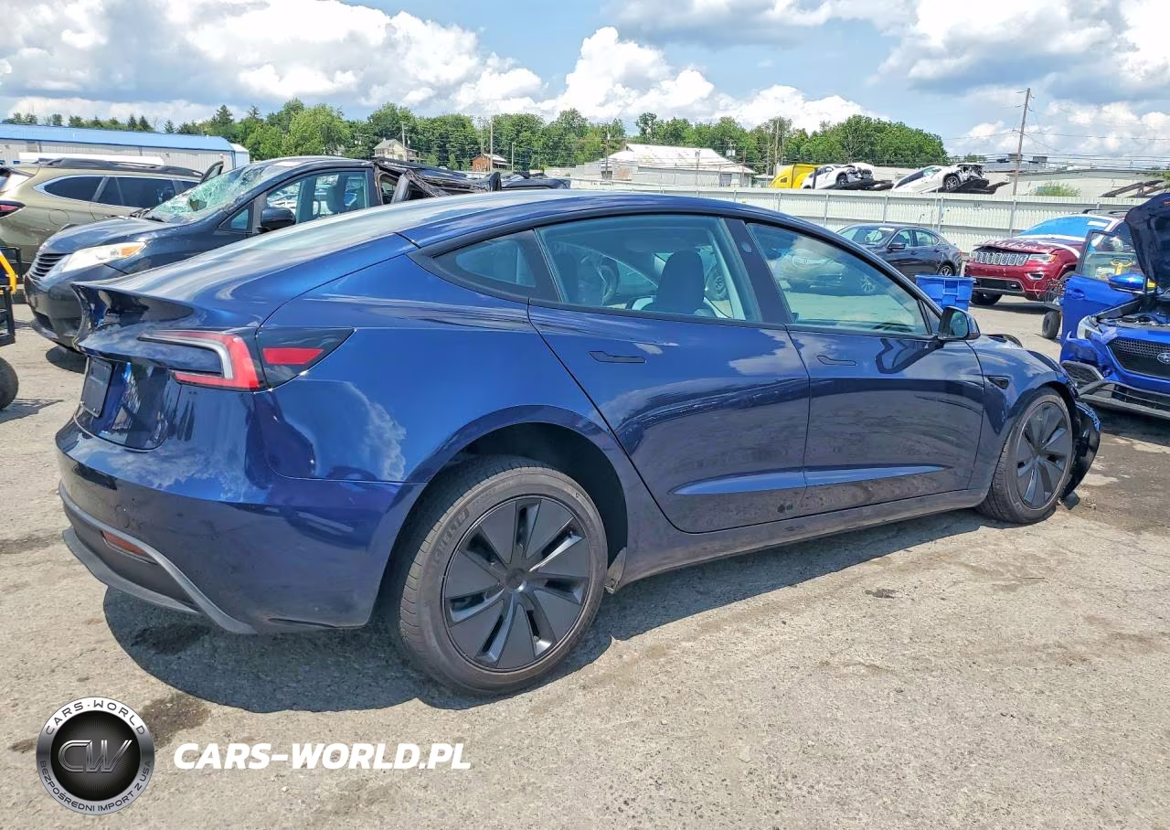 2026 Tesla Model 3 VIN:5YJ3E1EA4TF203758 - 3