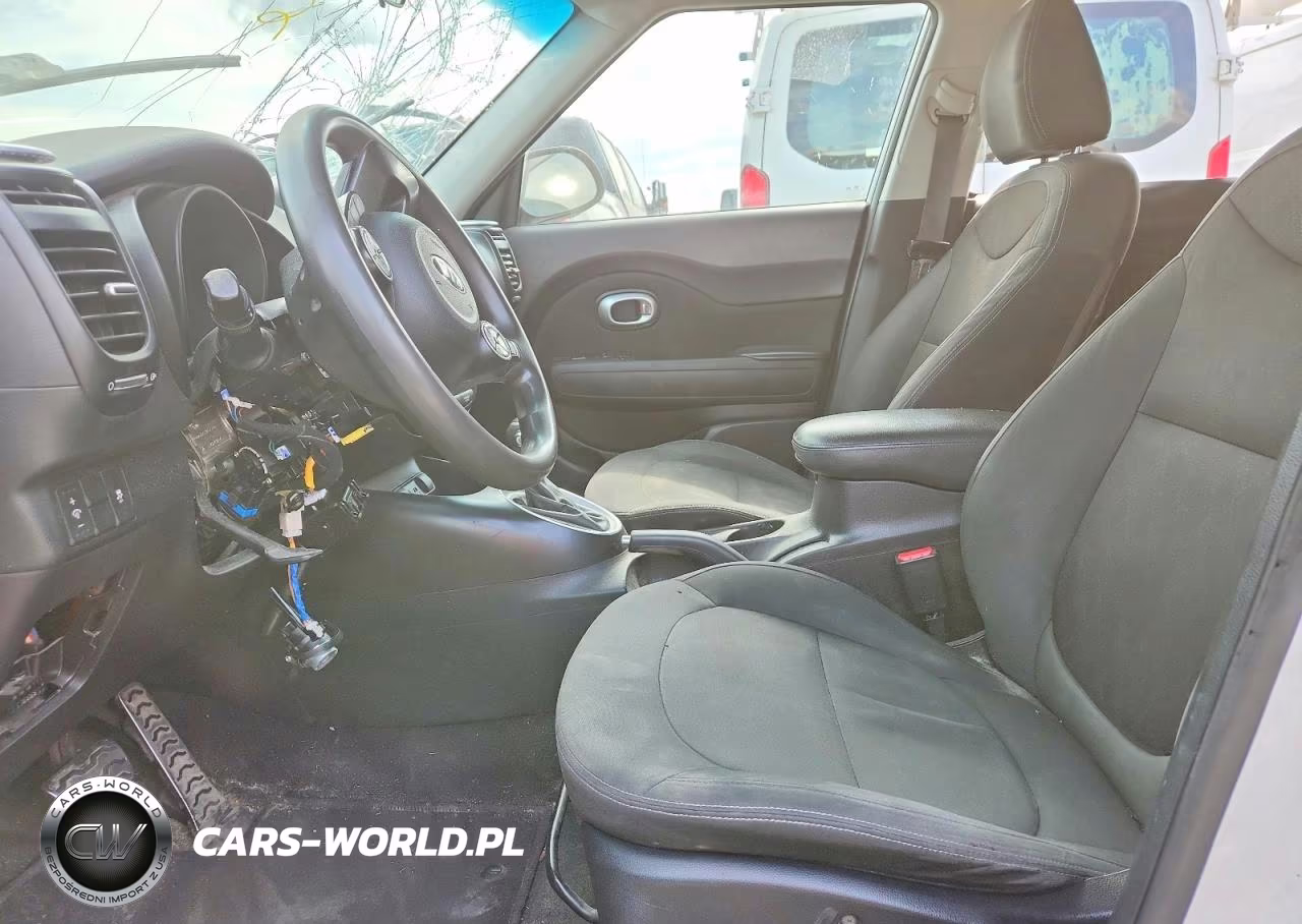 2014 Kia Soul Base VIN:KNDJN2A24E7067541 - 7