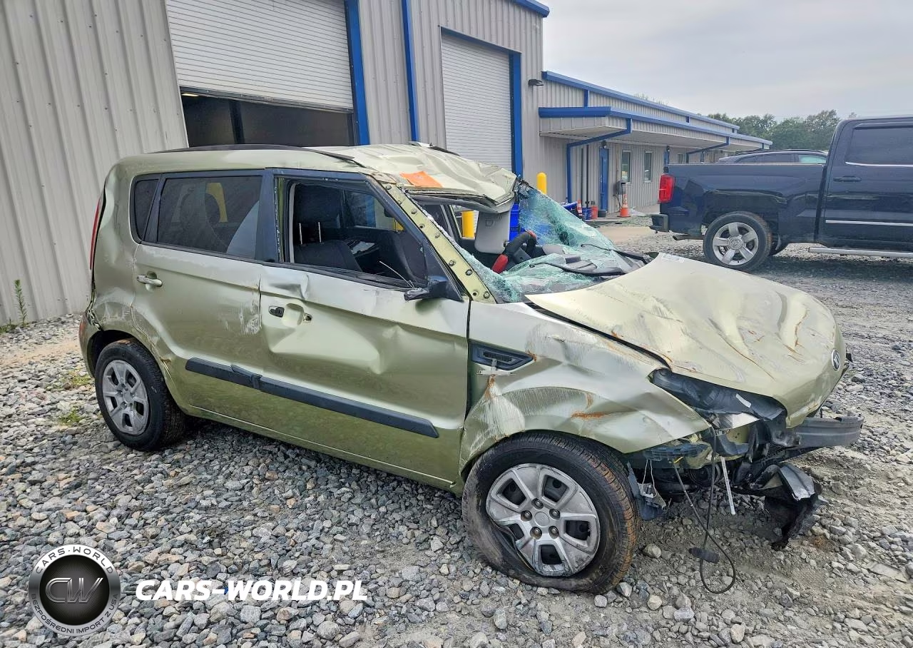 2013 Kia Soul Base VIN:KNDJT2A58D7489147 - 4