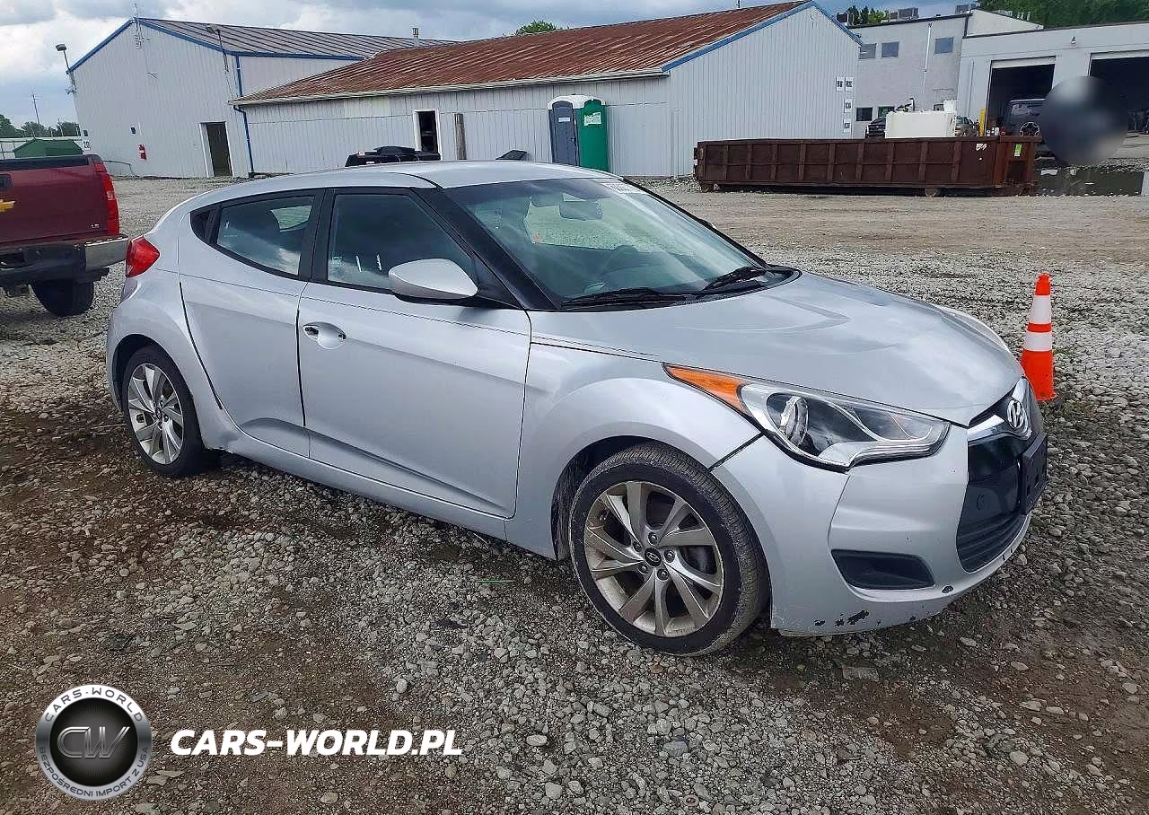 2016 Hyundai Veloster Base VIN:KMHTC6AD7GU275565 - 4