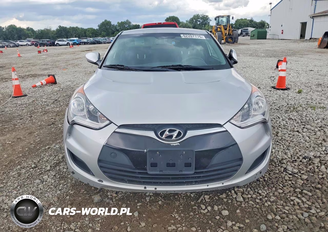 2016 Hyundai Veloster Base VIN:KMHTC6AD7GU275565 - 5