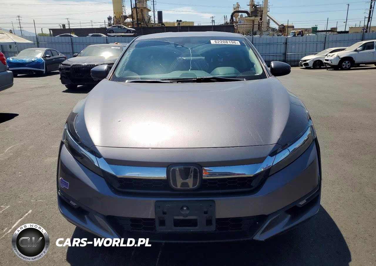 2018 Honda Clarity Touring VIN:JHMZC5F33JC023865 - 5