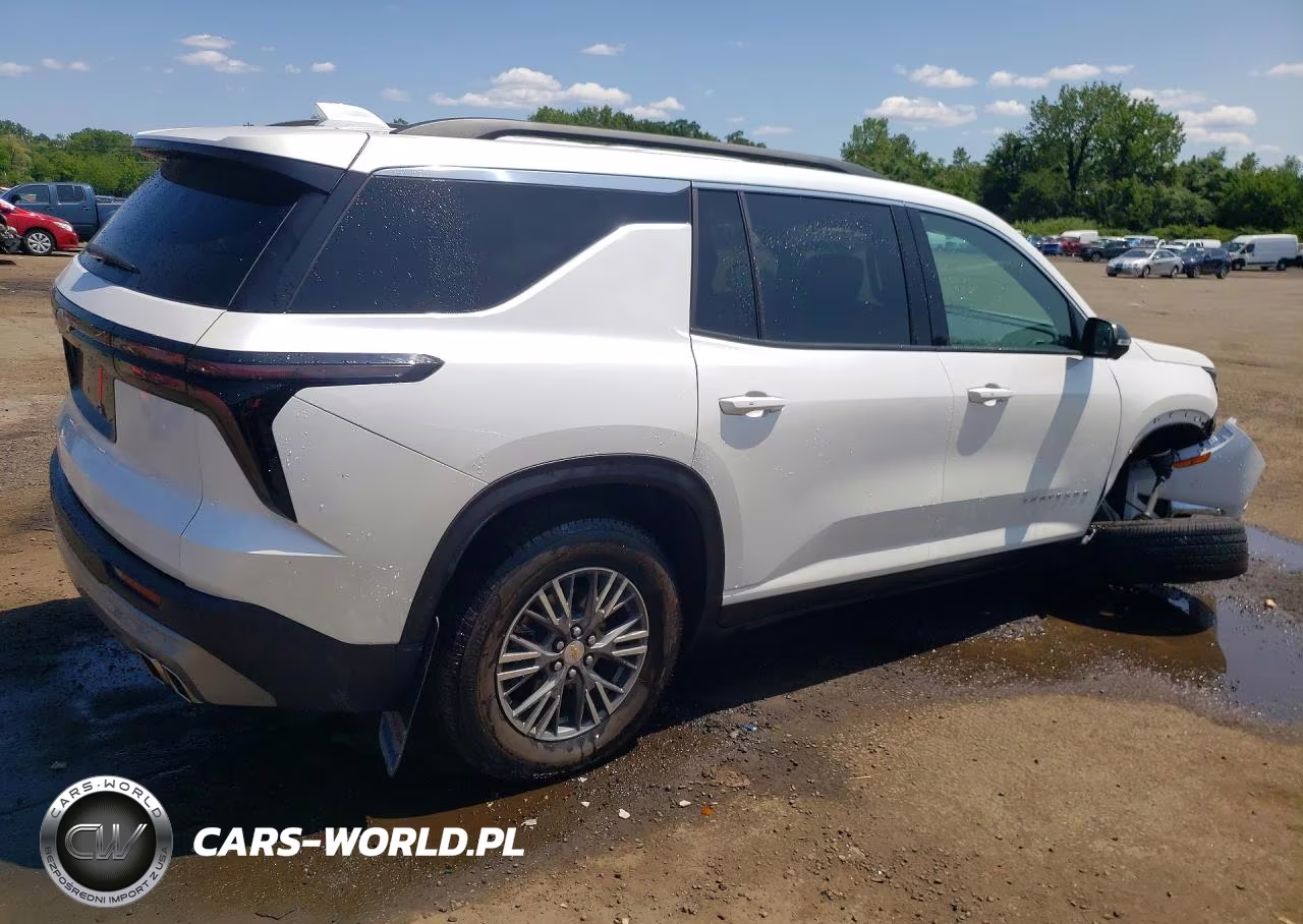 2025 Chevrolet Traverse Lt VIN:1GNERGRS4SJ167491 - 3