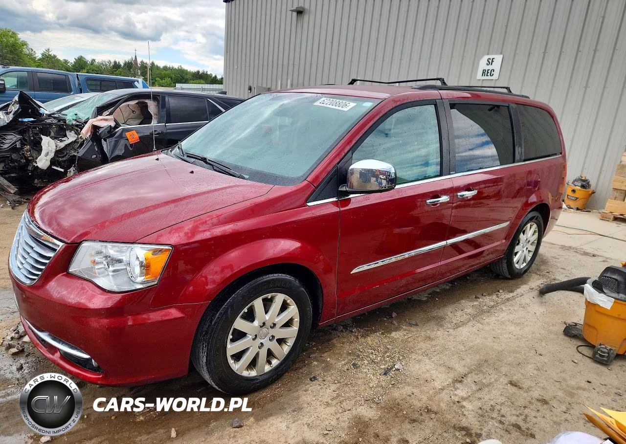 2012 Chrysler Town & Country Touring L – zdjęcie 1 z 13