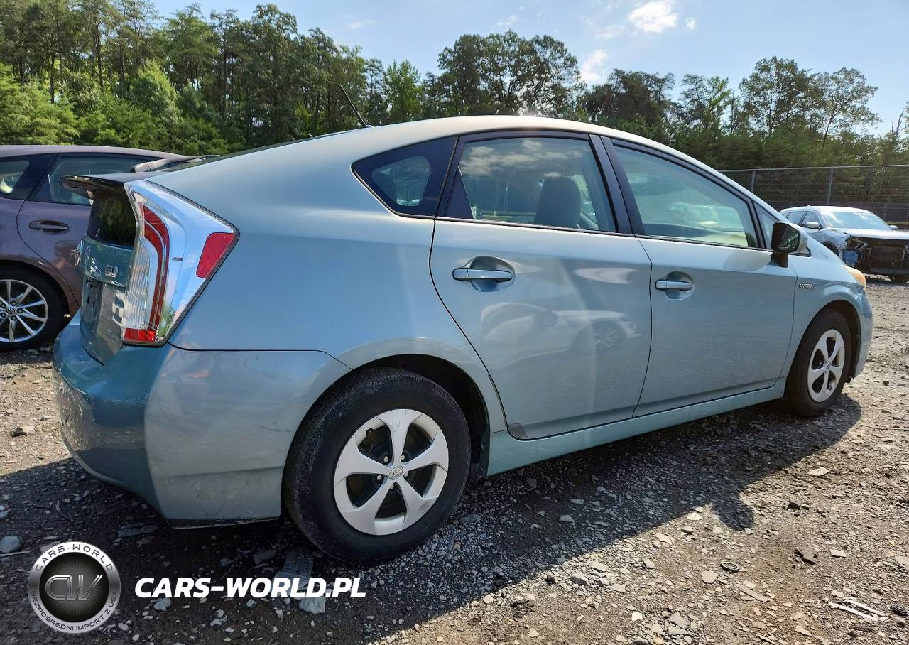 2012 Toyota Prius Two VIN:JTDKN3DU5C1556280 - 3